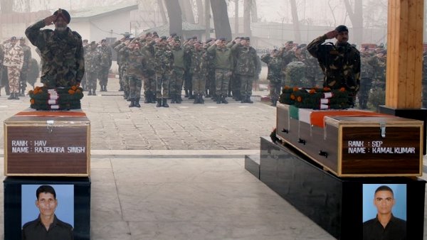 एलओसी पर पेट्रोलिंग पर थे जवान