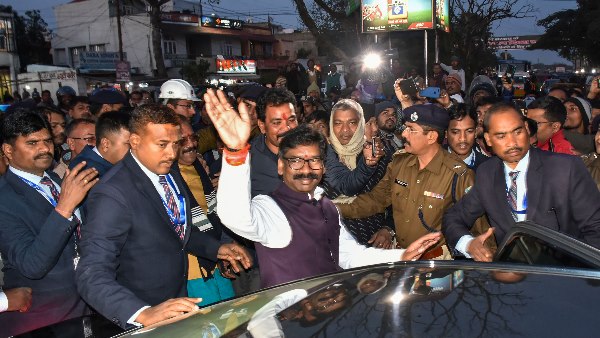  3 घंटे के भीतर बुलाई कैबिनेट बैठक