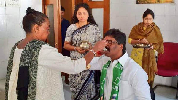 2003 में राजनीति में आए सोरेन