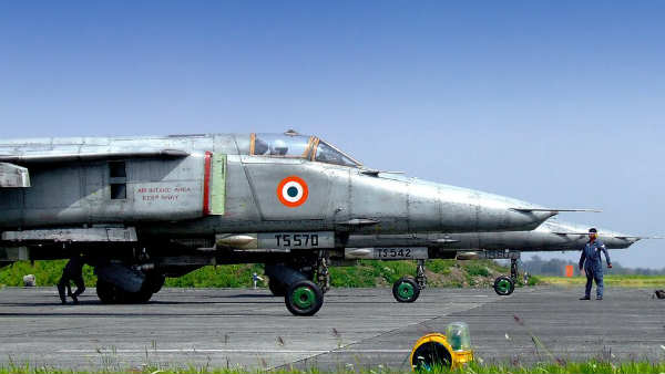 स्क्वाड्रन का क्या होगा कोई जानकारी नहीं स्क्वाड्रन का क्या होगा कोई जानकारी नहीं