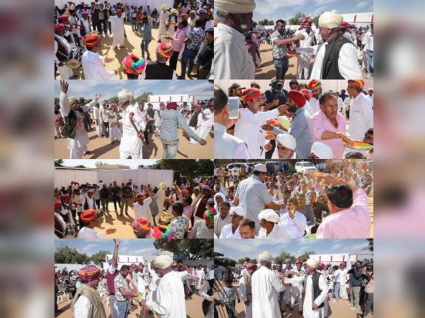 नहीं बांटे भगवा दुपट्टे