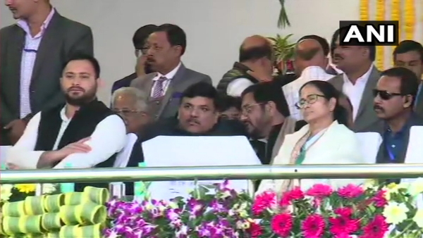 शपथ ग्रहण में पहुंचीं मुख्यमंत्री ममता बनर्जी