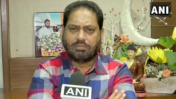 maharashtra: 30000 sugarcane labourers removed uterus, minister writes to chief minister maharashtra: 30000 sugarcane labourers removed uterus, minister writes to chief minister