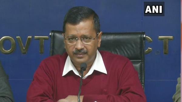 लड़कियां अपने भाइयों से बात करें