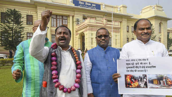 प्याज के लिए मारपीट भी हो चुकी है