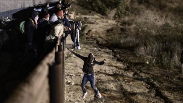 भारतीयों भी गिरफ्तार हुए 