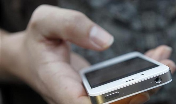 मोबाइल सेवा पर रोक