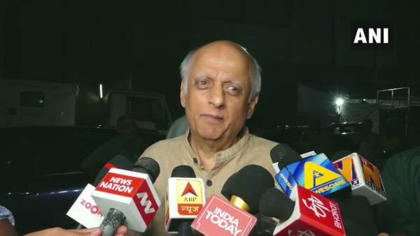 मुंबई में भी विरोध प्रदर्शन हुए मुंबई में भी विरोध प्रदर्शन हुए