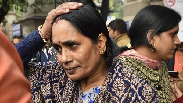 'हम भी कानून से बंधे हुए हैं'