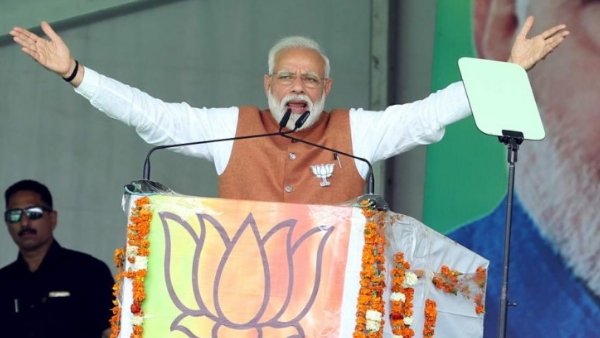 चुनाव के समय रघुवर के ये फैसले मंहगे पड़े 