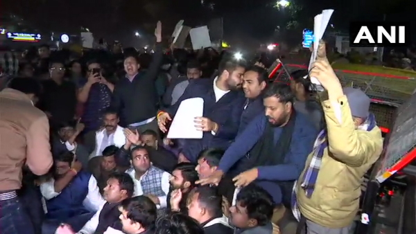 कोई मामला दर्ज नहीं