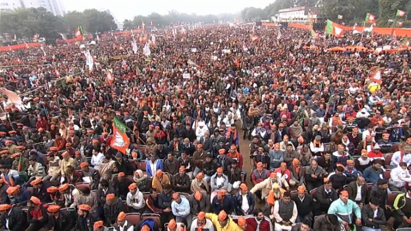 विपक्ष पर बोला हमला विपक्ष पर बोला हमला