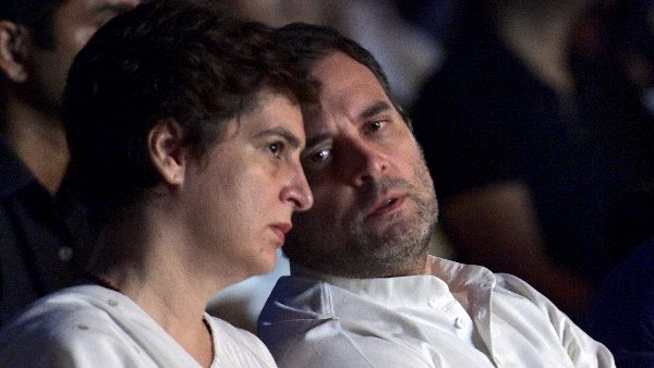 प्रियंका गांधी के दांव से यूपी में मजबूत हो रही कांग्रेस