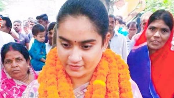 नीरज सिंह की पत्नी हैं पूर्णिमा 