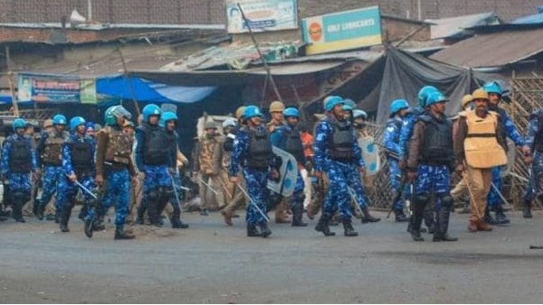 UP govt issues notices to 517 arms license holders in Meerut, 28 vandals in Rampur UP govt issues notices to 517 arms license holders in Meerut, 28 vandals in Rampur