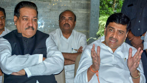 दोनों चव्हाण को सत्ता से दूर रखना चाहती है सेना!