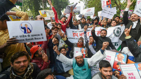 एनआरसी लागू हो- यूपी शिया सेंट्रल वक्फ बोर्ड