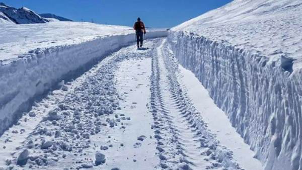  manali temperature, snowfall in india now, snowfall, beautifull pictures, snow fall, snowfall in india, pictures of snowfall, बर्फबारी, बर्फबारी की तस्वीरें, भारत में बर्फबारी, दिल्ली, मनाली में तापमान, भारत में बर्फबारी कहां हो रही है, स्नोफॉल