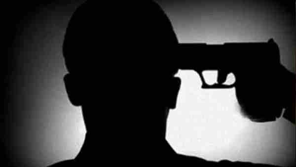 Youth shoots himself extreme step in Rudrapur Youth shoots himself extreme step in Rudrapur
