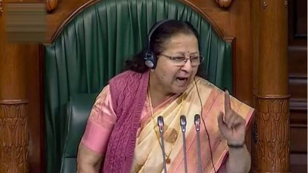 अहम मुद्दों पर चुप रहीं