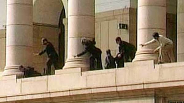 पाकिस्तान में आतंकियों से मुलाकात पाकिस्तान में आतंकियों से मुलाकात