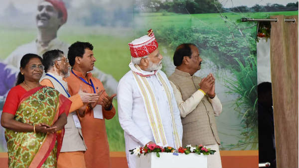 जलमार्ग और हवाई मार्ग का विस्तार 