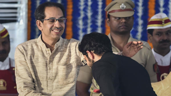 आदित्य की वजह से शिवसेना के वरिष्ठों में मायूसी