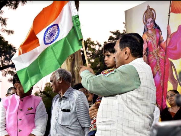 भारत में मुस्लिम बढ़ रहे, पाकिस्तान में हिंदू लगातार घटे