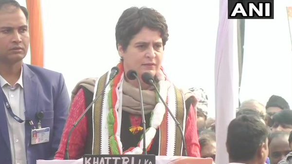 इस दौरान पार्टी कार्यकर्ताओं से उन्होंने कहा कि कांग्रेस नेताओं के बलिदान को याद करते हुएकार्यकर्ताओं को पार्टी के महान नेताओं के पद चिन्हों पर चलने का संकल्प लेना चाहिए। इस दौरान पार्टी कार्यकर्ताओं से उन्होंने कहा कि कांग्रेस नेताओं के बलिदान को याद करते हुएकार्यकर्ताओं को पार्टी के महान नेताओं के पद चिन्हों पर चलने का संकल्प लेना चाहिए।