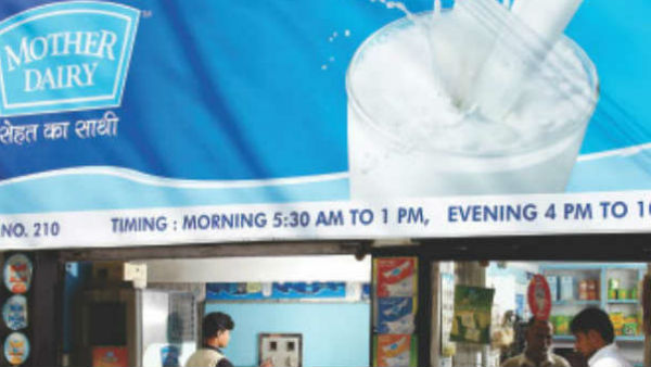 मदर डेरी ने 3 रुपये महंगा किया दूध