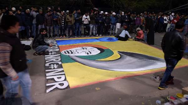 शाहीनबाग से कैसे यह चुनाव रोमांचक हो गया