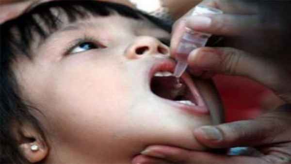 हैदराबाद में पोलियो की दवा पिलाने वालों से मारपीट