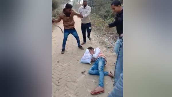 युवक को बेरहमी से पीटा
