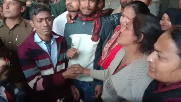 पीड़ित को केएमसी हॉस्पिटल में कराया गया भर्ती पीड़ित को केएमसी हॉस्पिटल में कराया गया भर्ती