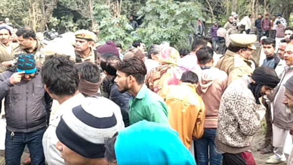 परिजनों ने बहू पर आरोप लगाने के लिए सुसाइड को हत्या का रूप दिया