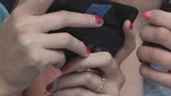 मां का फोन कर लिया था हैक मां का फोन कर लिया था हैक