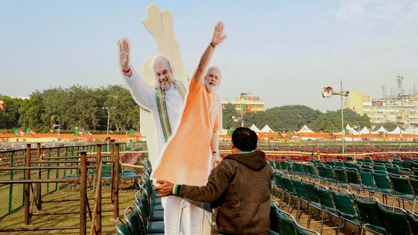 अरविंद केजरीवाल इस बार क्यों भाजपा के कोर मुद्दों पर नहीं बोल रहे हैं?