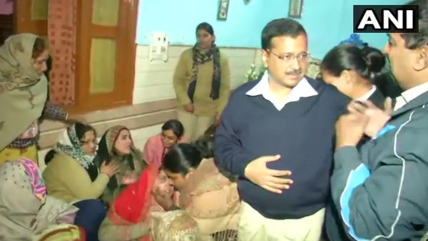 पिछले साल फरवरी में ही हुई थी अमित की शादी, परिजनों से मिले सीएम केजरीवाल