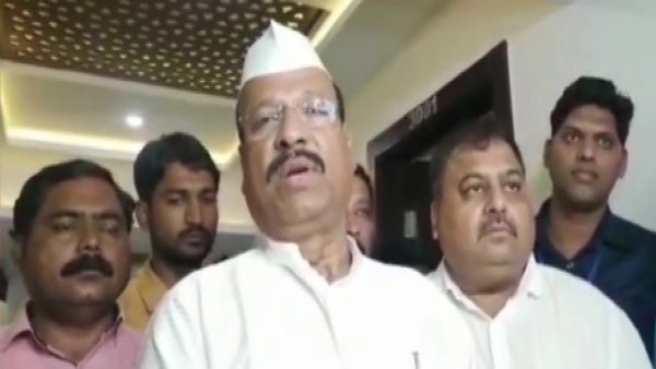 शनिवार को खबरें आई थीं कि सत्तर कैबिनेट मंत्रीपद ना मिलने से नाराज हैं