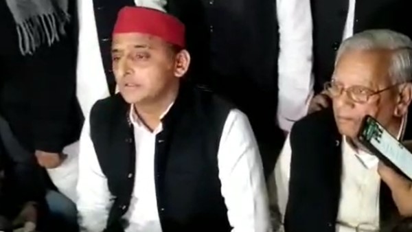 पांच-पांच लाख रुपए की आर्थिक सहायता