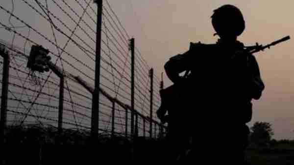 अभी भी फंसा हुआ है सेना का जवान सुनील कुमार