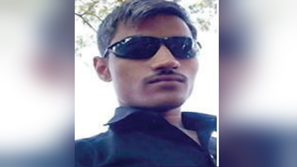 भार्गव ने अनाथ आश्रम में जमकर की पढ़ाई