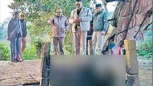 आम के बाग में मिली लाश