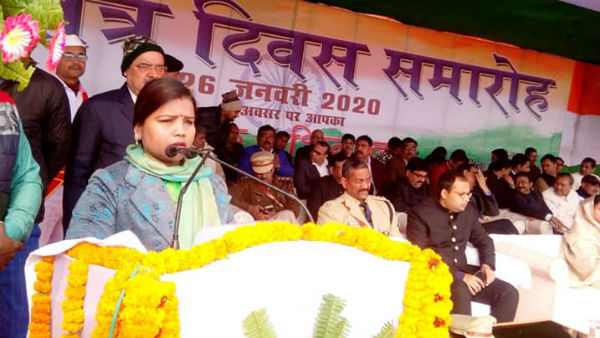 बीमा भारती समस्तीपुर के पटेल मैदान में जनता को संबोधित कर रही थीं 