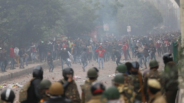 CAA भारतीय मुस्लिमों की नागरिकता छीनने की बात नहीं करता CAA भारतीय मुस्लिमों की नागरिकता छीनने की बात नहीं करता