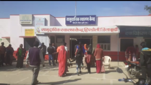 5 माह से बेटे मां-बाप से आए दिन झगड़ा