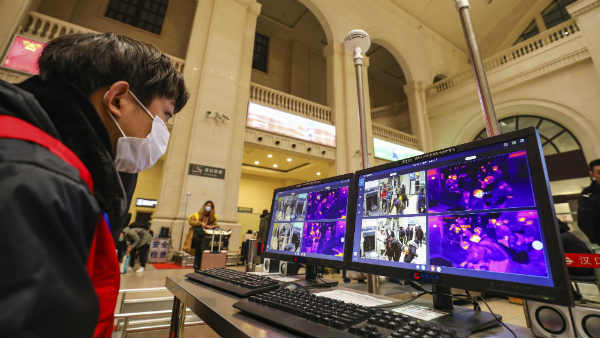 कोई निश्चित इलाज नहीं, बचाव जरूरी 