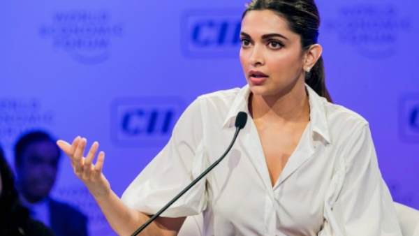 दीपिका बोलीं- गर्व है, हम अपनी आवाज उठा रहे हैं