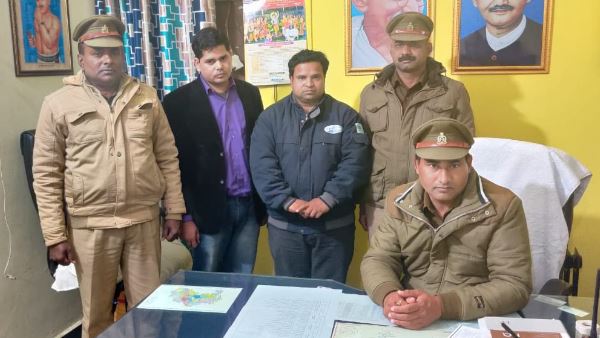 शक होने पर एसडीएम ने पुलिस को दी सूचना शक होने पर एसडीएम ने पुलिस को दी सूचना