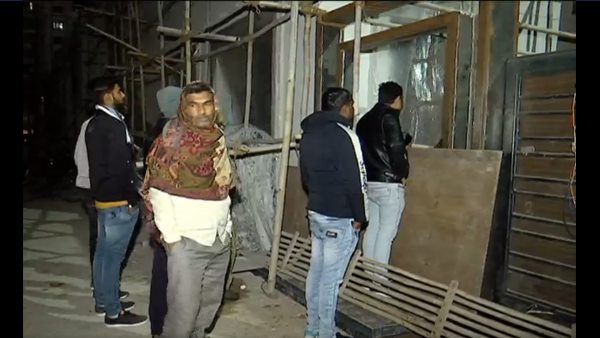 fire in under construction building jaipur Three workers burnt alive